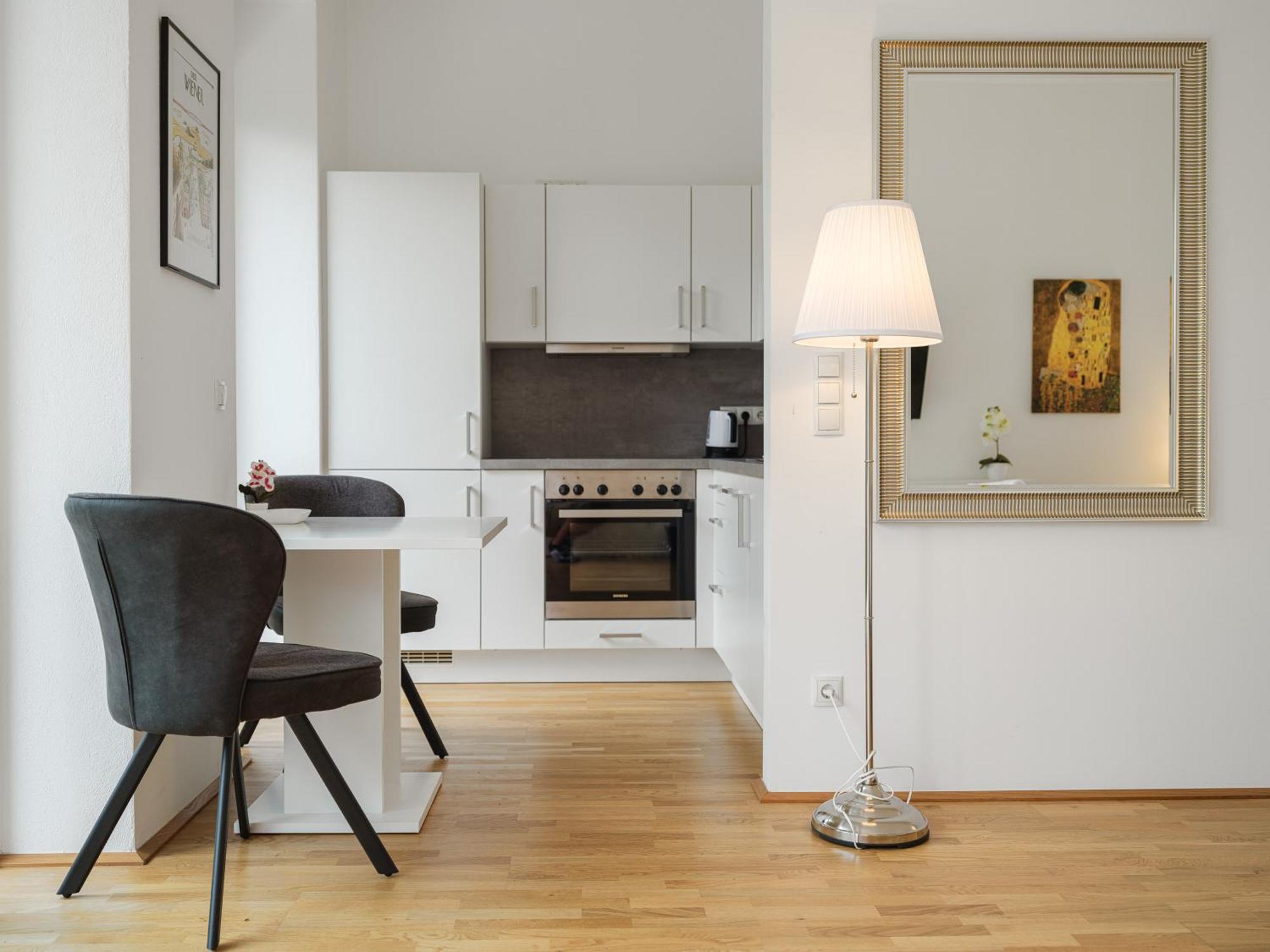 Next To Schoenbrunnpalace Close To Public Transport - Myschoenbrunn Apartments Viena Exterior foto